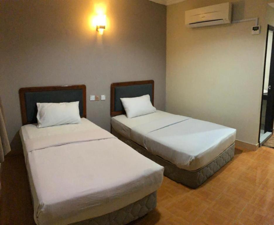 Hotel Perdana Lawas Kültér fotó