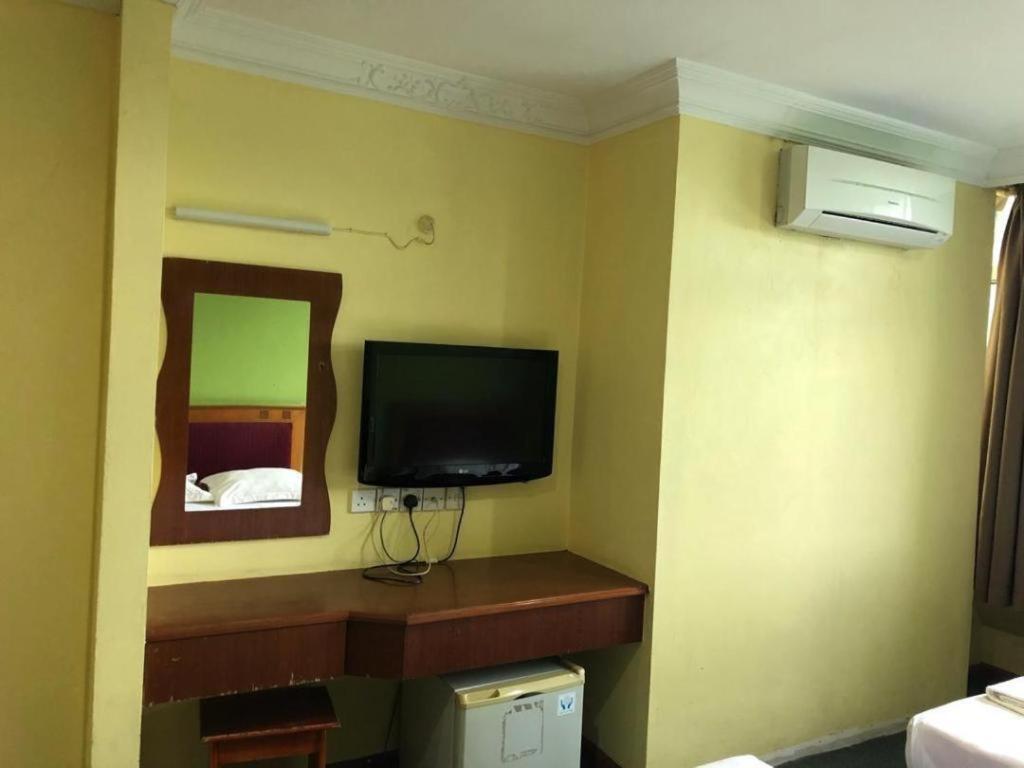 Hotel Perdana Lawas Kültér fotó