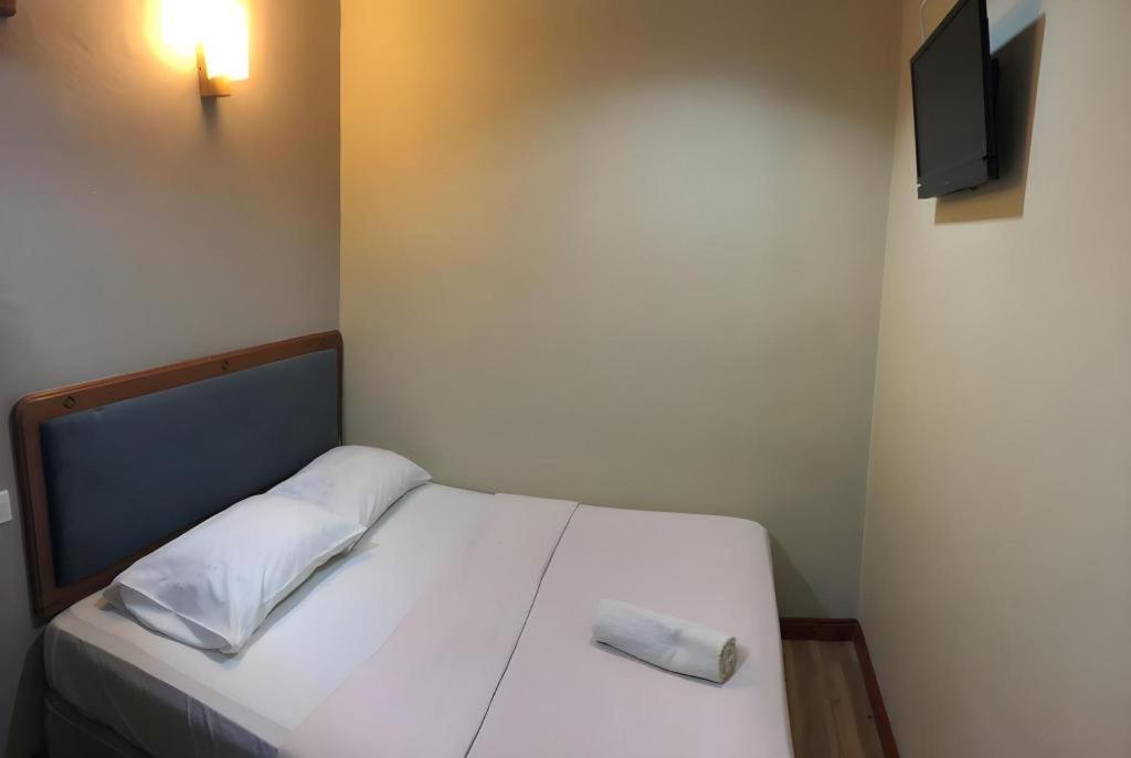 Hotel Perdana Lawas Kültér fotó