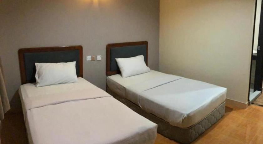 Hotel Perdana Lawas Kültér fotó