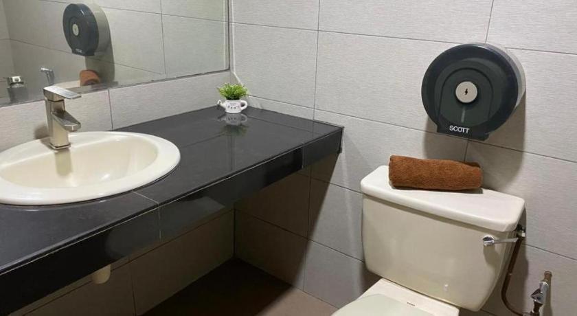 Hotel Perdana Lawas Kültér fotó